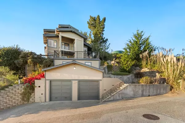 El Granada, CA 94018,107 Dolphine AVE