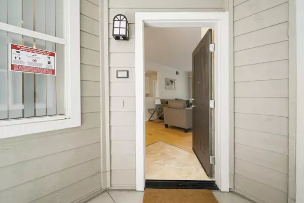 East Palo Alto, CA 94303,1982 W Bayshore RD 223