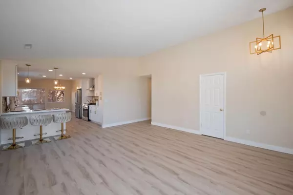 Salinas, CA 93905,1439 Wolf CT