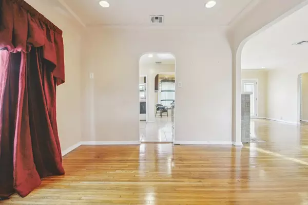 Glendale, CA 91205,517 E Chestnut ST