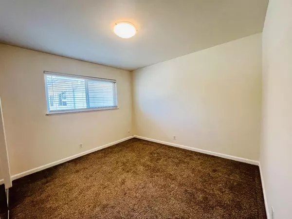 San Jose, CA 95117,3228 Williamsburg DR