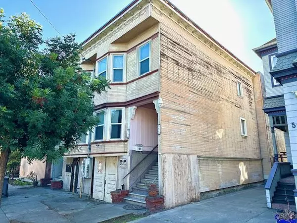 Oakland, CA 94609,555 33rd ST
