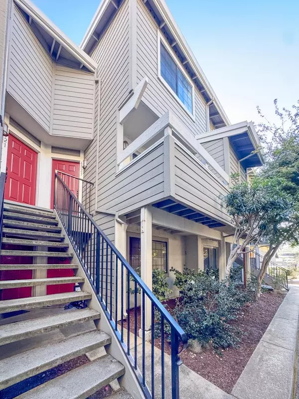 San Jose, CA 95129,6923 Chantel CT