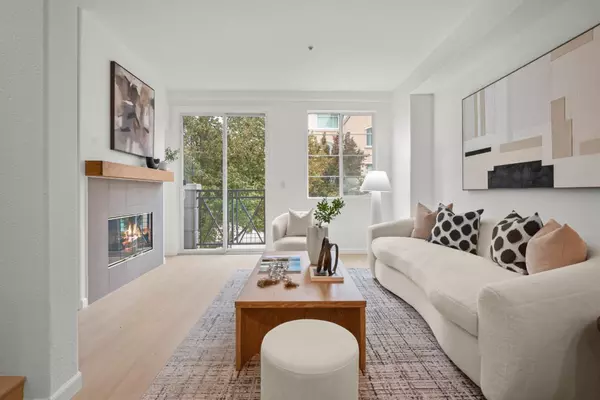 Hayward, CA 94541,728 City Walk PL 4