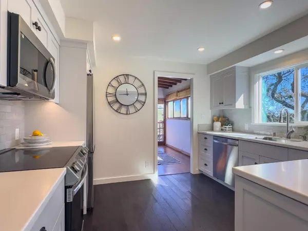 Woodside, CA 94062,112 Highland TER