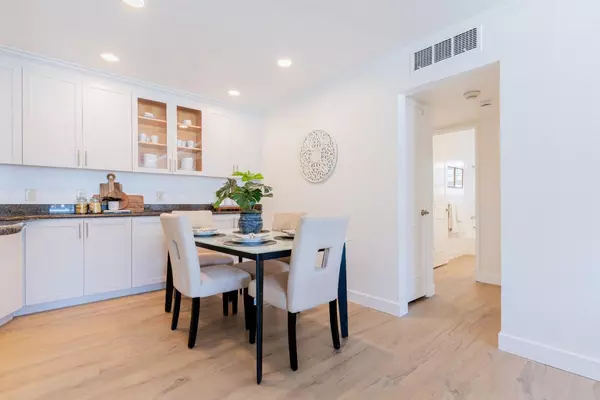 Mountain View, CA 94040,1945 Mount Vernon CT 14