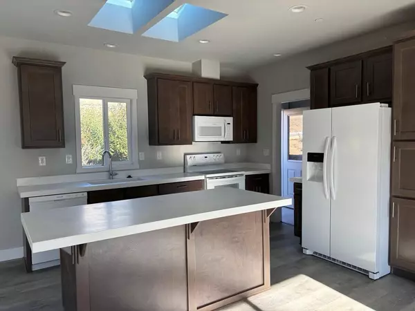 Santa Cruz, CA 95060,Address not disclosed