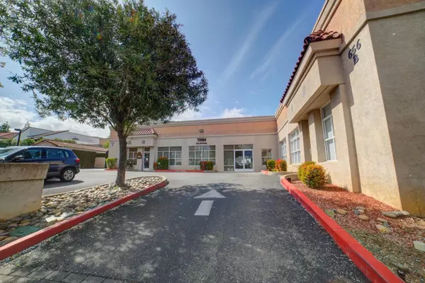 Los Gatos, CA 95030,652-656 N Santa Cruz AVE