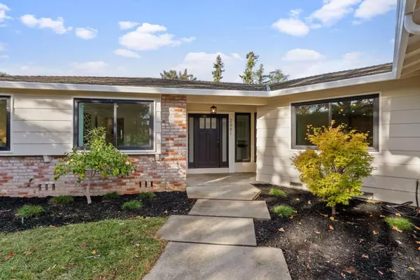 Mountain View, CA 94040,2681 Saint Giles LN