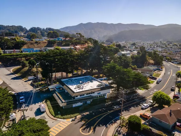 Pacifica, CA 94044,667-669 Crespi DR