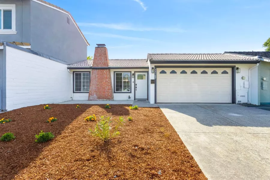 33169 Lake Oneida ST, Fremont, CA 94555
