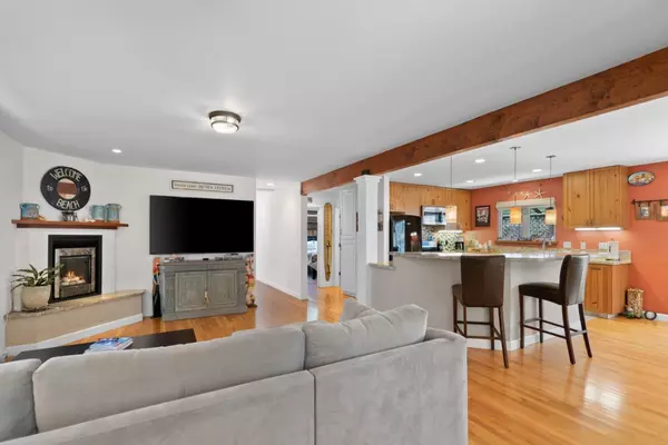 Santa Cruz, CA 95060,139 Jessie ST