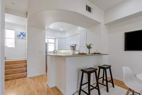 Milpitas, CA 95035,39 Cloud WALK