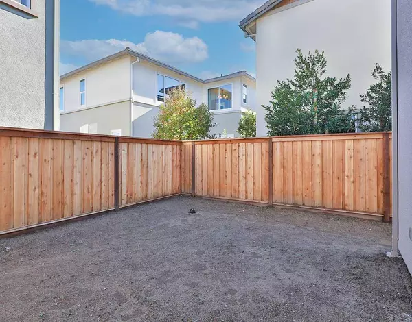 Fairfield, CA 94533,5712 Lake Club DR