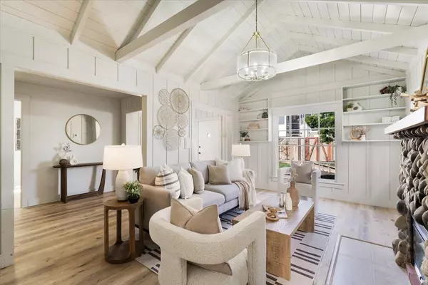 Santa Cruz, CA 95062,2866 Chesterfield DR