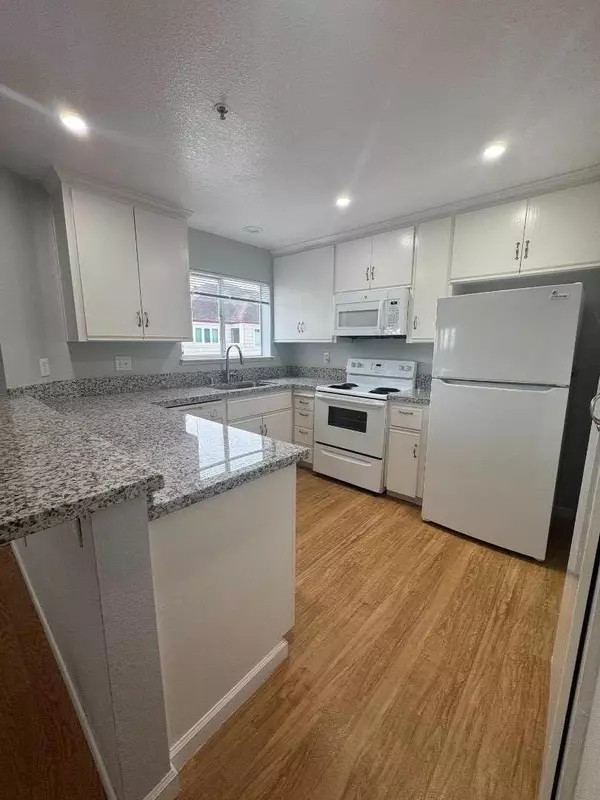 Daly City, CA 94014,741 Pointe Pacific DR 10