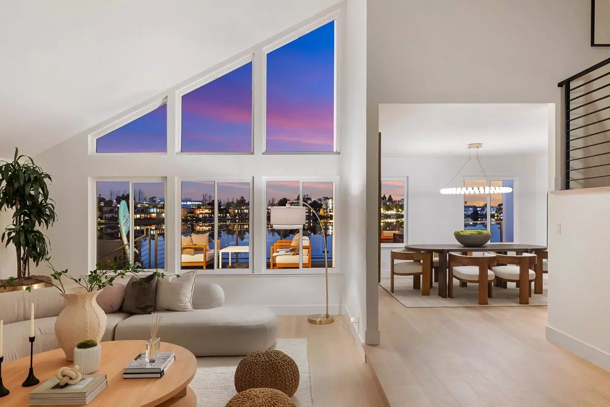 Foster City, CA 94404,631 Matsonia DR