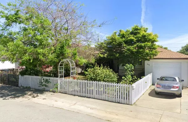 208 San Miguel AVE, San Mateo, CA 94403