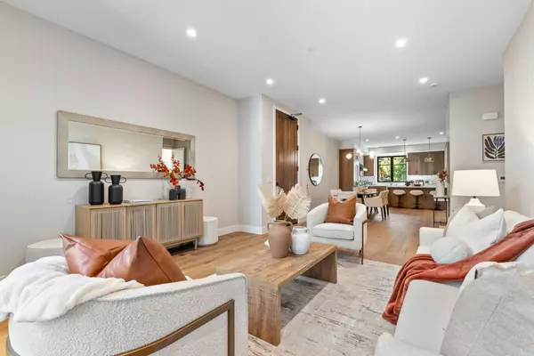 221 Hope ST, Mountain View, CA 94041