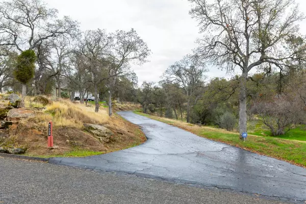 Coarsegold, CA 93614,41508 Roaring River CT