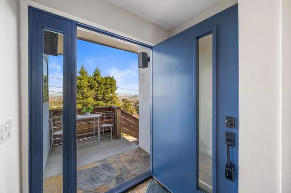 Belmont, CA 94002,1708 Mills AVE