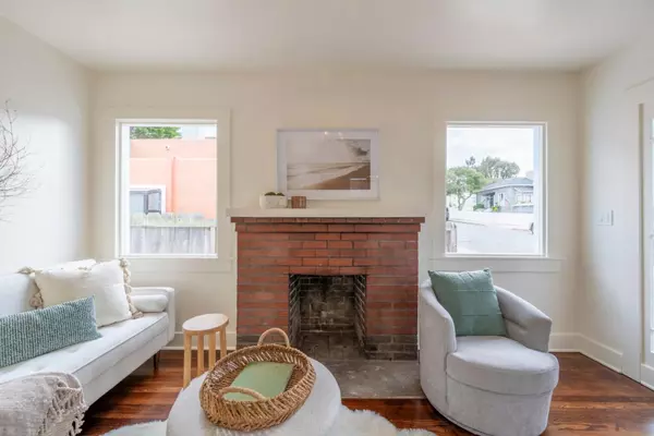 Pacific Grove, CA 93950,139 Carmel AVE