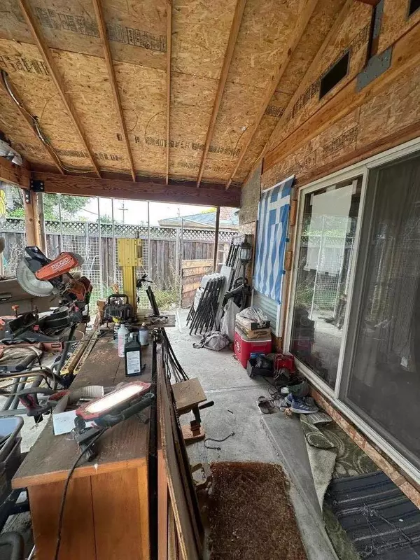 San Jose, CA 95124,2462 Meridian AVE