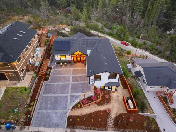 Boulder Creek, CA 95006,230 Fern Rock WAY