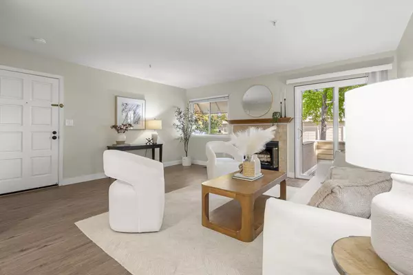 Foster City, CA 94404,141 Albacore LN