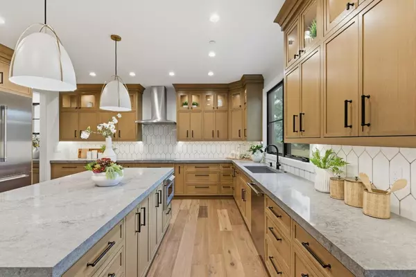 San Carlos, CA 94070,123 Dolton AVE