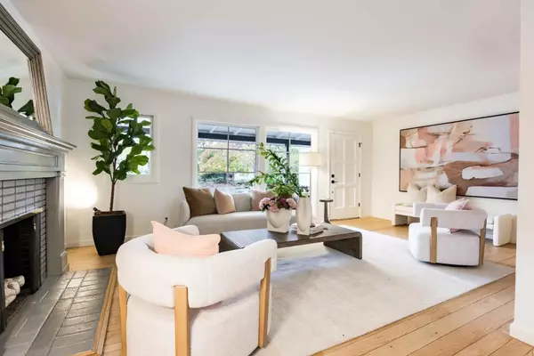 Palo Alto, CA 94306,3467 Waverley ST