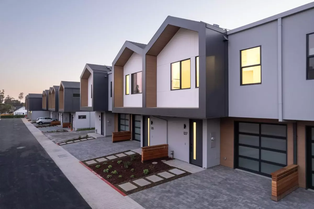 Soquel, CA 95073,119 Darlington LN