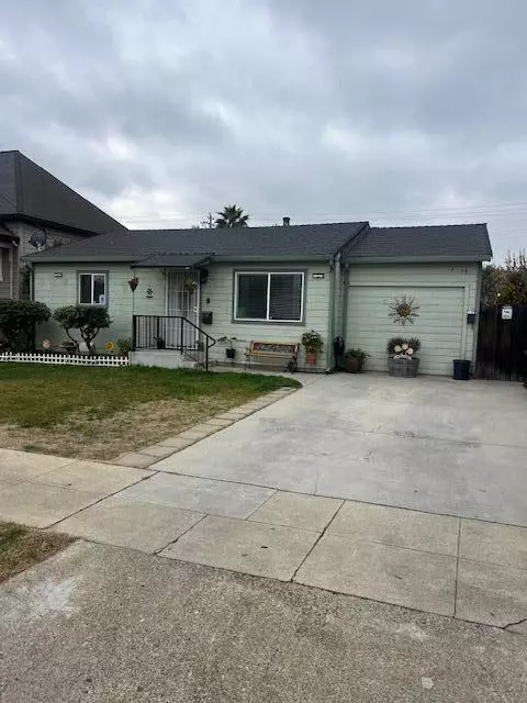 7521 Chestnut ST, Gilroy, CA 95020