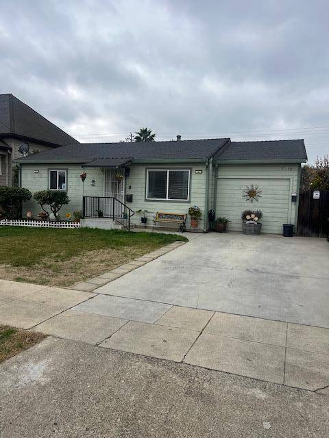 7521 Chestnut ST, Gilroy, CA 95020