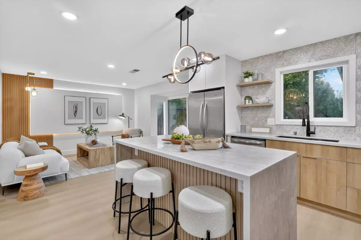 San Jose, CA 95125,903 Lanewood DR