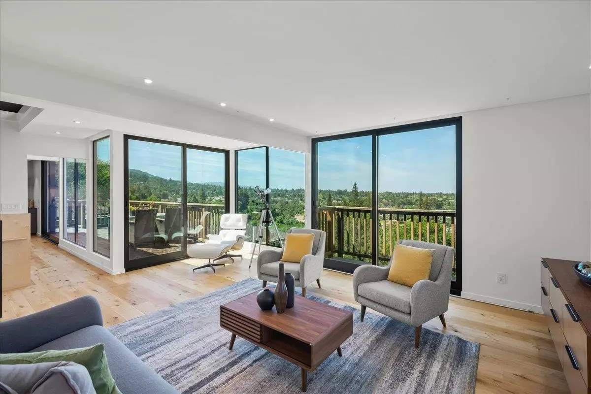 Los Gatos, CA 95030,25 Grove ST