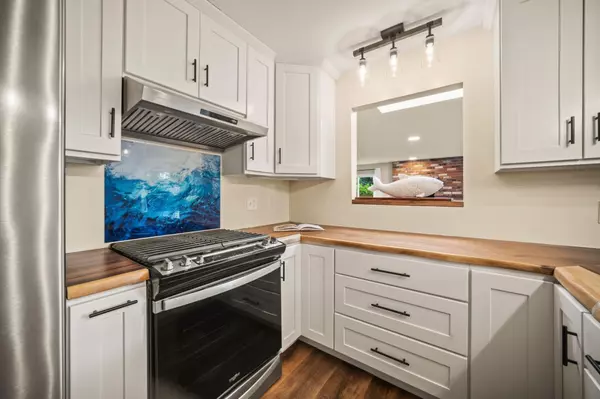 Seaside, CA 93955,1080 Douglas CT