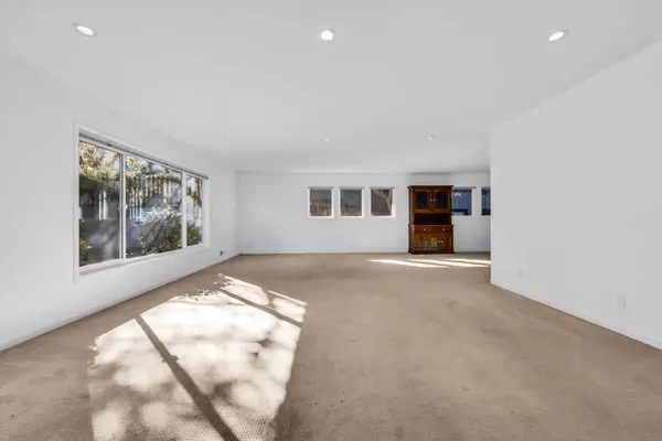 Pacifica, CA 94044,280 Angelita AVE