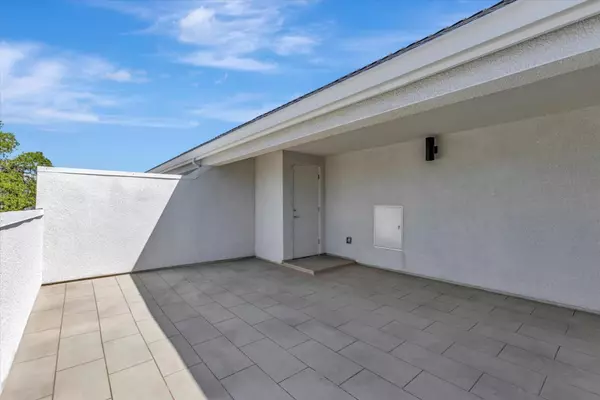 Walnut Creek, CA 94597,2739 Oak RD