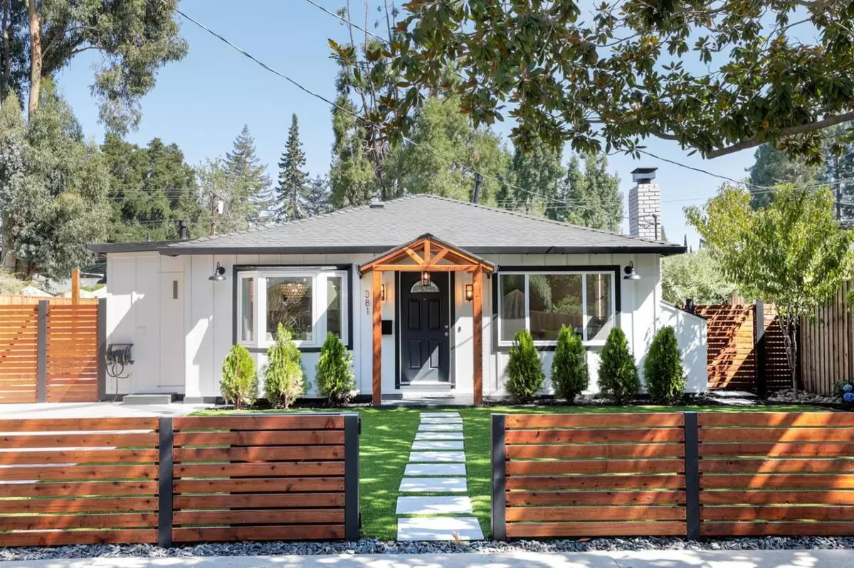 Menlo Park, CA 94025,381 Mckendry DR