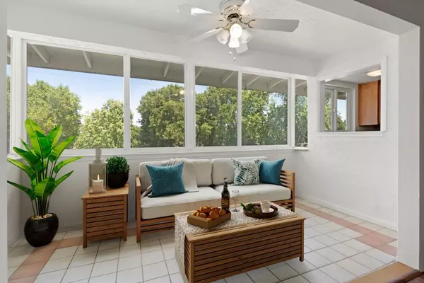 Los Gatos, CA 95032,14225 Lora DR 70