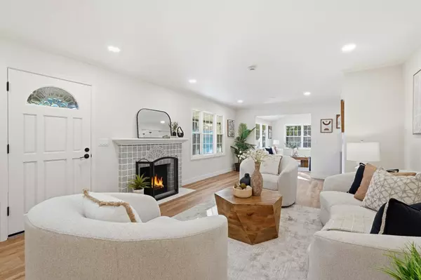 Campbell, CA 95008,605 Corliss WAY