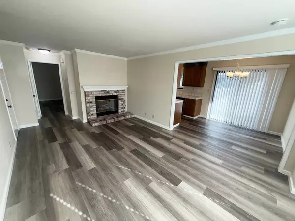 Salinas, CA 93901,1053 Riker ST 6