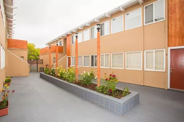 San Mateo, CA 94401,739 N Amphlett BLVD