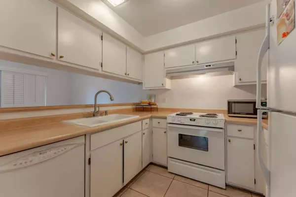 Stockton, CA 95207,5860 Alexandria PL