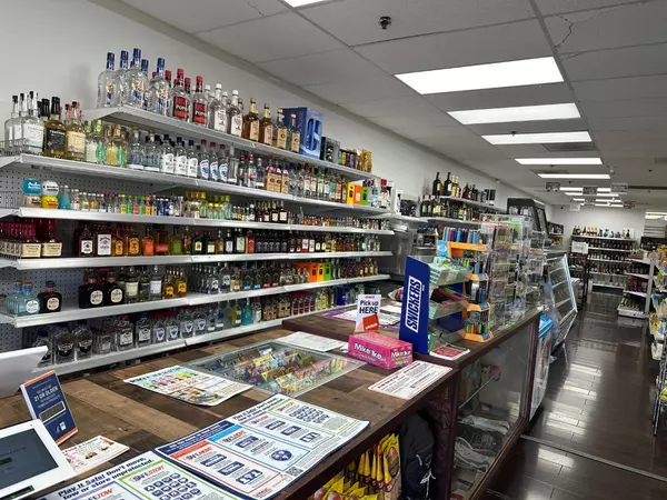 Newark, CA 94560,5882 Mowry School RD