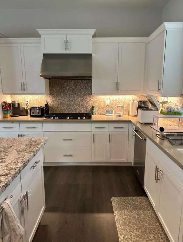 Marina, CA 93933,2947 Abrams DR