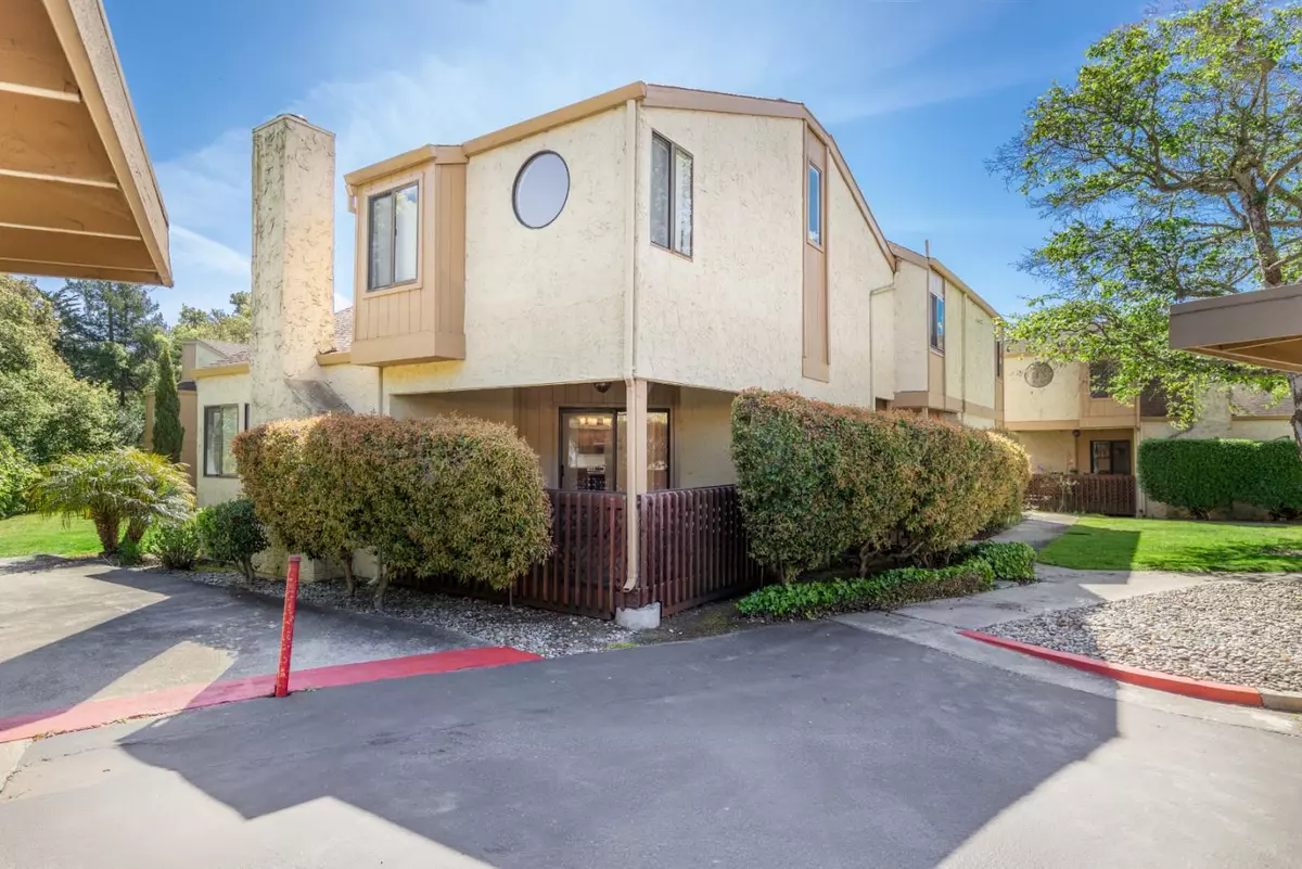 Aptos, CA 95003,8 Seacliff DR