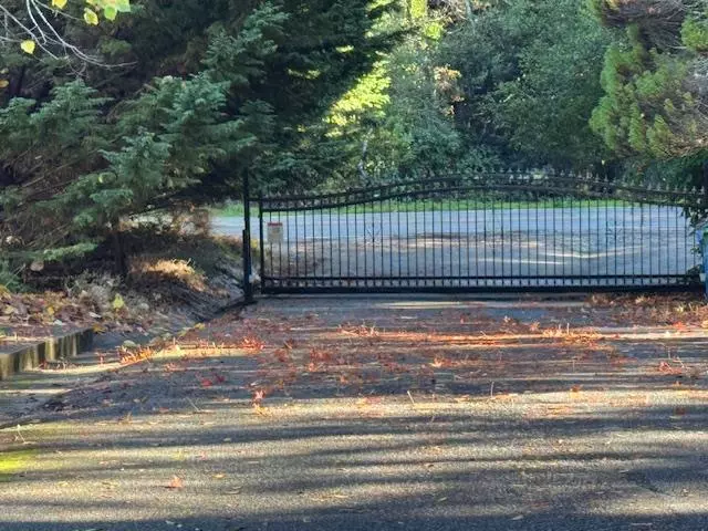 Santa Cruz, CA 95065,4571 Branciforte DR