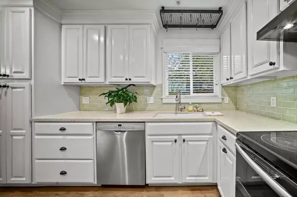 Pacific Grove, CA 93950,1321 David AVE